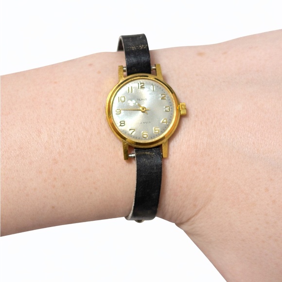 Vintage Slava 17 Jewels USSR Gold Tone Mechanical Watch - Picture 2 of 9